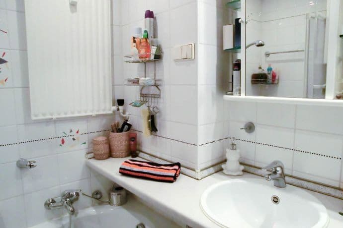 Prenájom bytu 3-izbový 80 m², Länderöschstr. 26, Friedrichshafen, Bádensko-Wurttembersko Prenájom bytu 3-izbový 80 m², Länderöschstr. 26, Friedrichshafen, Bádensko-Wurttembersko