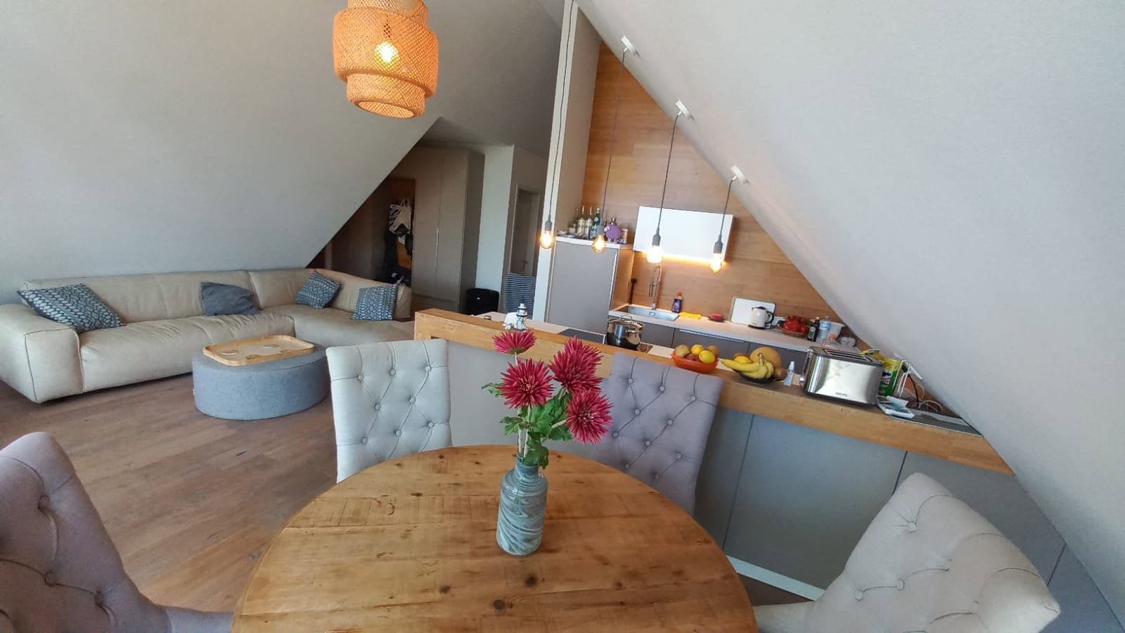 Predaj domu 165 m², pozemek 657 m², Posenerstraße 8, Timmendorfer Strand, Šlezvicko-Holštajnsko Predaj domu 165 m², pozemek 657 m², Posenerstraße 8, Timmendorfer Strand, Šlezvicko-Holštajnsko