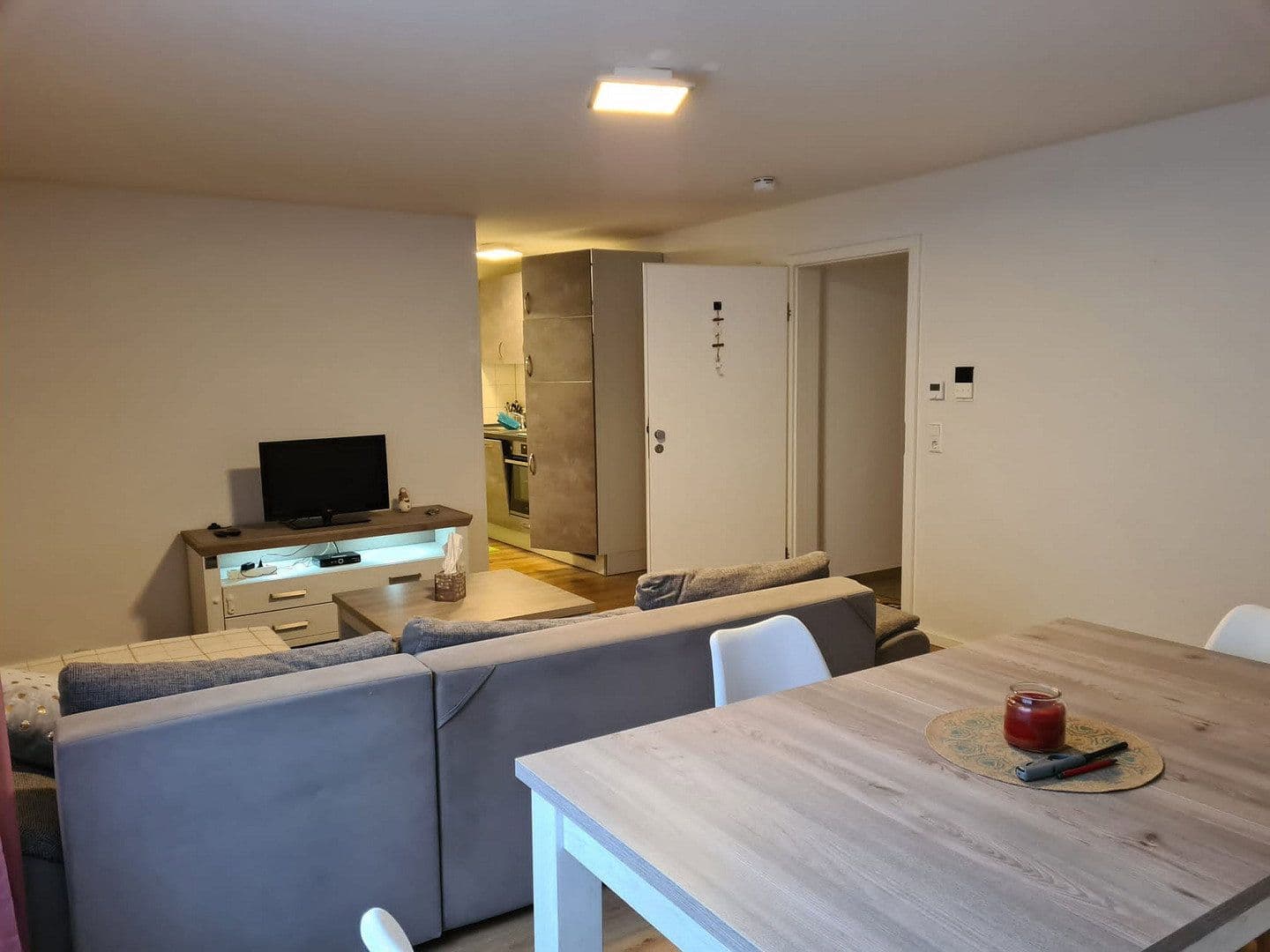Prenájom bytu 2-izbový 55 m², Holzgerlingen, Bádensko-Wurttembersko Prenájom bytu 2-izbový 55 m², Holzgerlingen, Bádensko-Wurttembersko