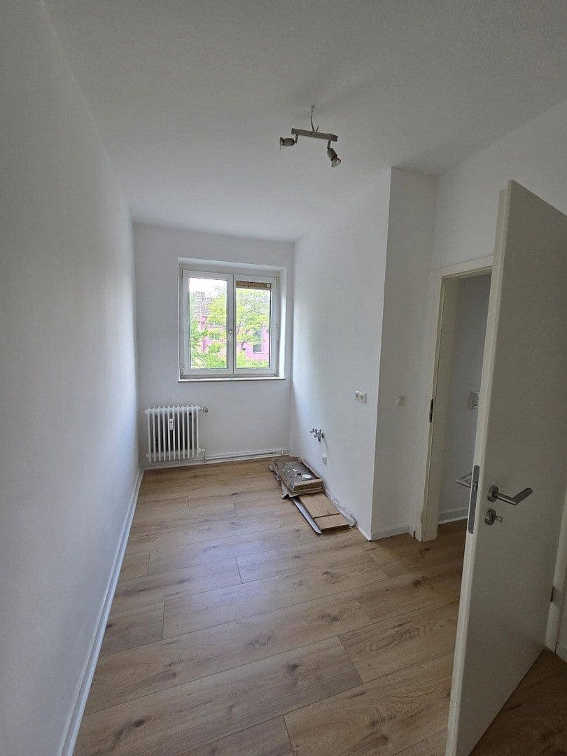Prenájom bytu 2-izbový 43 m², Hülser Str. 169, Krefeld, Severné Porýnie - Westfálsko Prenájom bytu 2-izbový 43 m², Hülser Str. 169, Krefeld, Severné Porýnie - Westfálsko