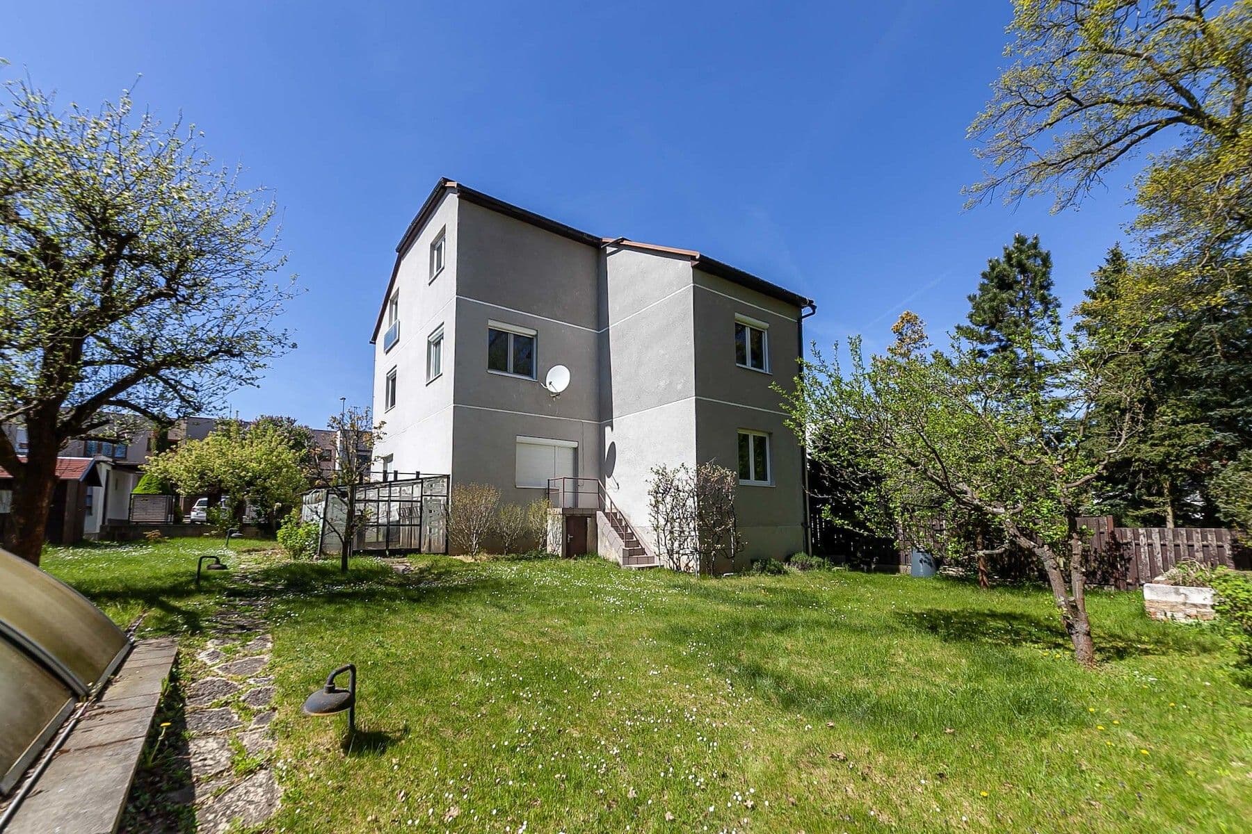 Predaj domu 252 m², pozemek 710 m², Olbrachtova, Černošice, Středočeský kraj Predaj domu 252 m², pozemek 710 m², Olbrachtova, Černošice, Středočeský kraj