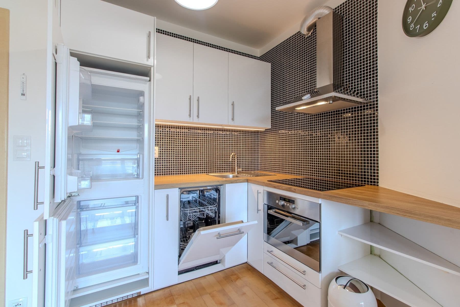 Prenájom bytu 2-izbový 52 m², Na Císařce, Praha, Praha Prenájom bytu 2-izbový 52 m², Na Císařce, Praha, Praha