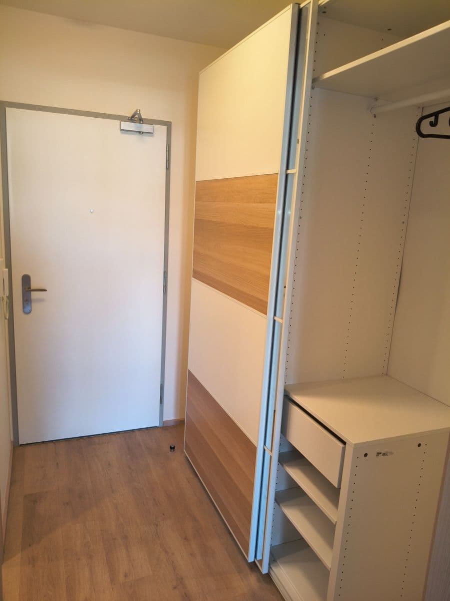 Prenájom bytu 1-izbový 35 m², Bukačova, Praha, Praha Prenájom bytu 1-izbový 35 m², Bukačova, Praha, Praha