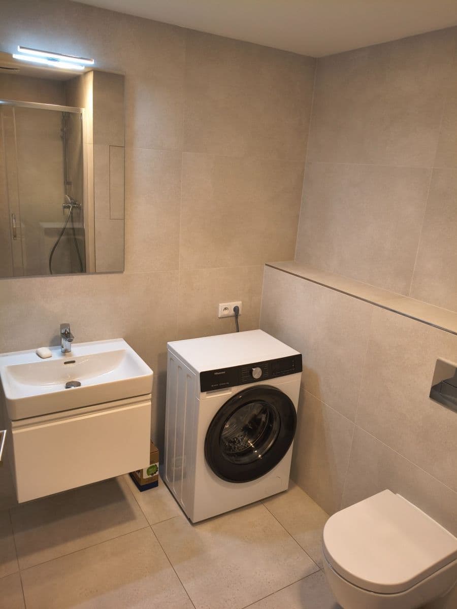 Prenájom bytu 1-izbový 35 m², Bukačova, Praha, Praha Prenájom bytu 1-izbový 35 m², Bukačova, Praha, Praha