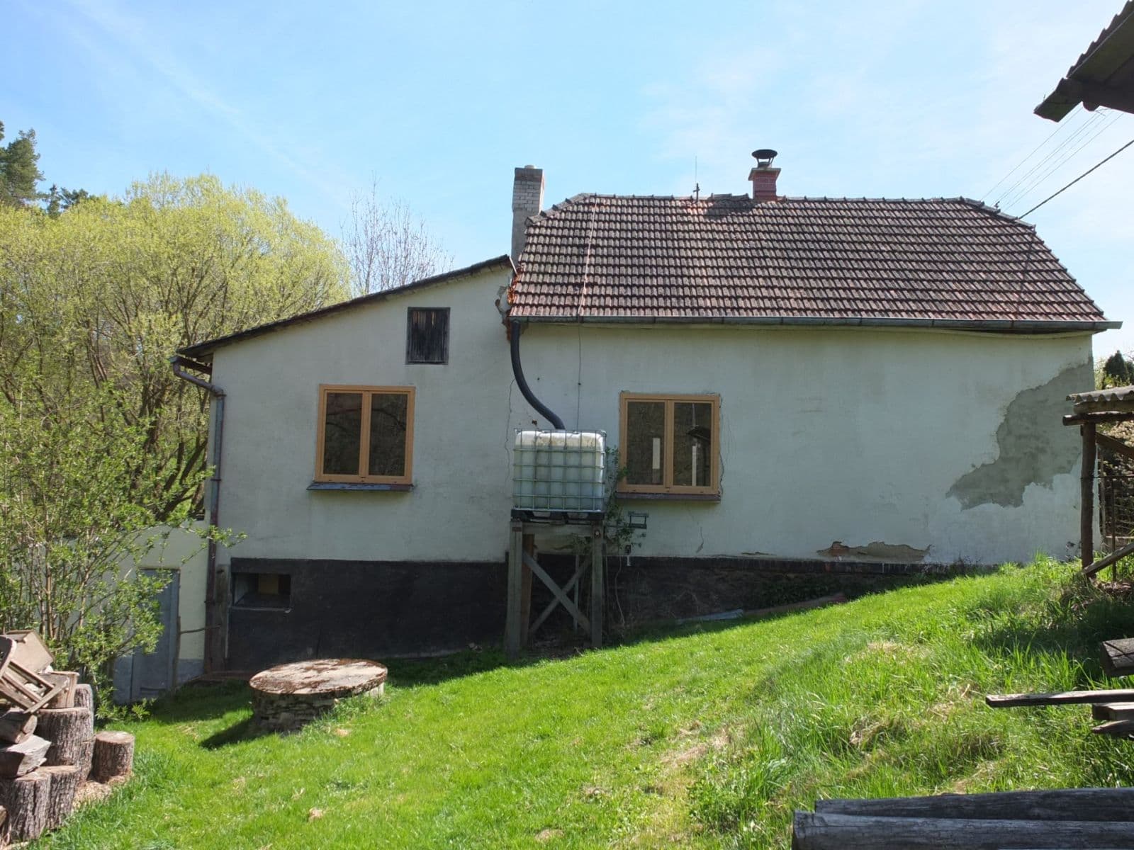 Predaj domu 99 m², pozemek 2.524 m², Vlašim, Středočeský kraj Predaj domu 99 m², pozemek 2.524 m², Vlašim, Středočeský kraj