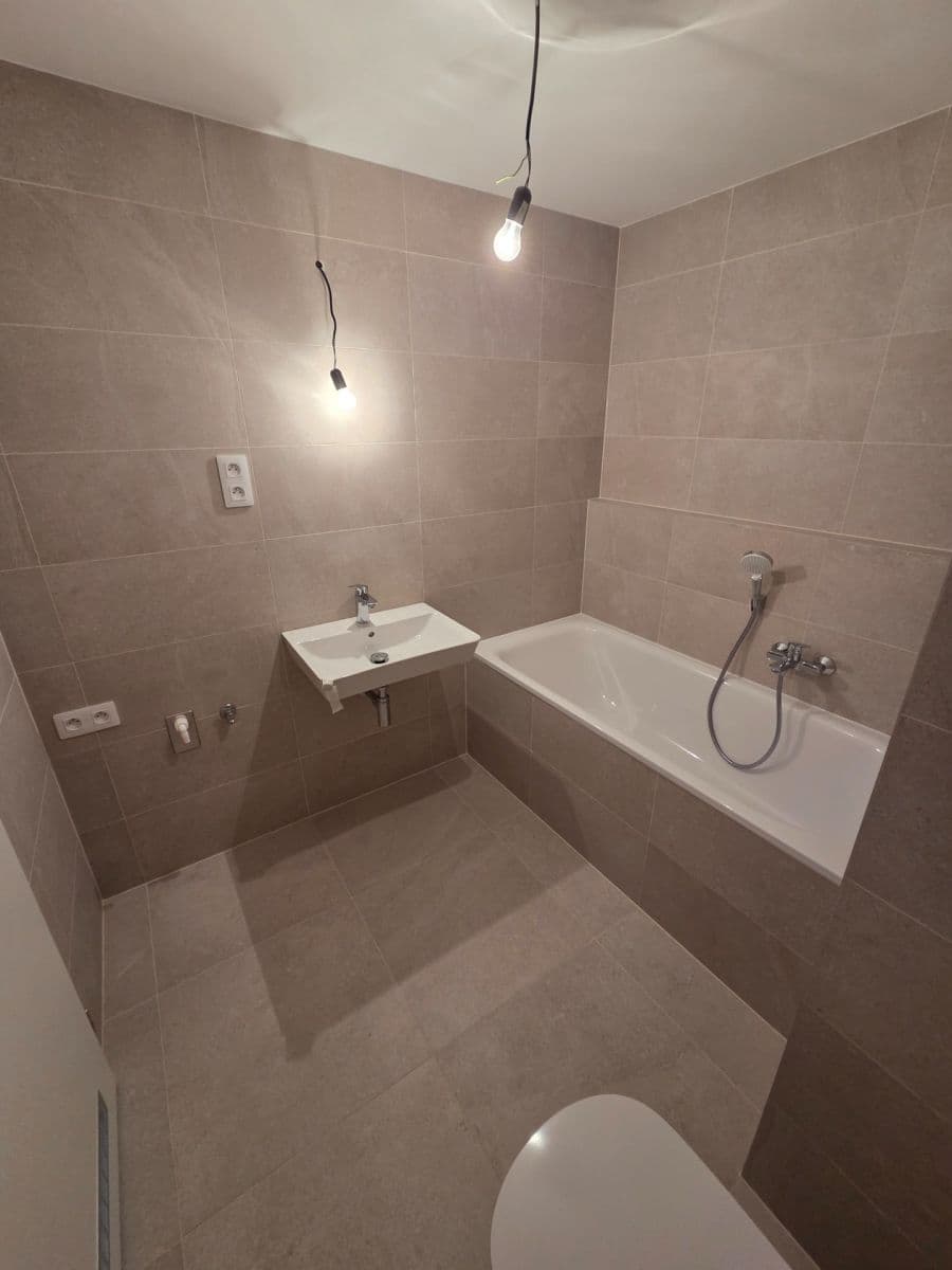 Prenájom bytu 2-izbový 54 m², Nebřenická, Praha, Praha Prenájom bytu 2-izbový 54 m², Nebřenická, Praha, Praha