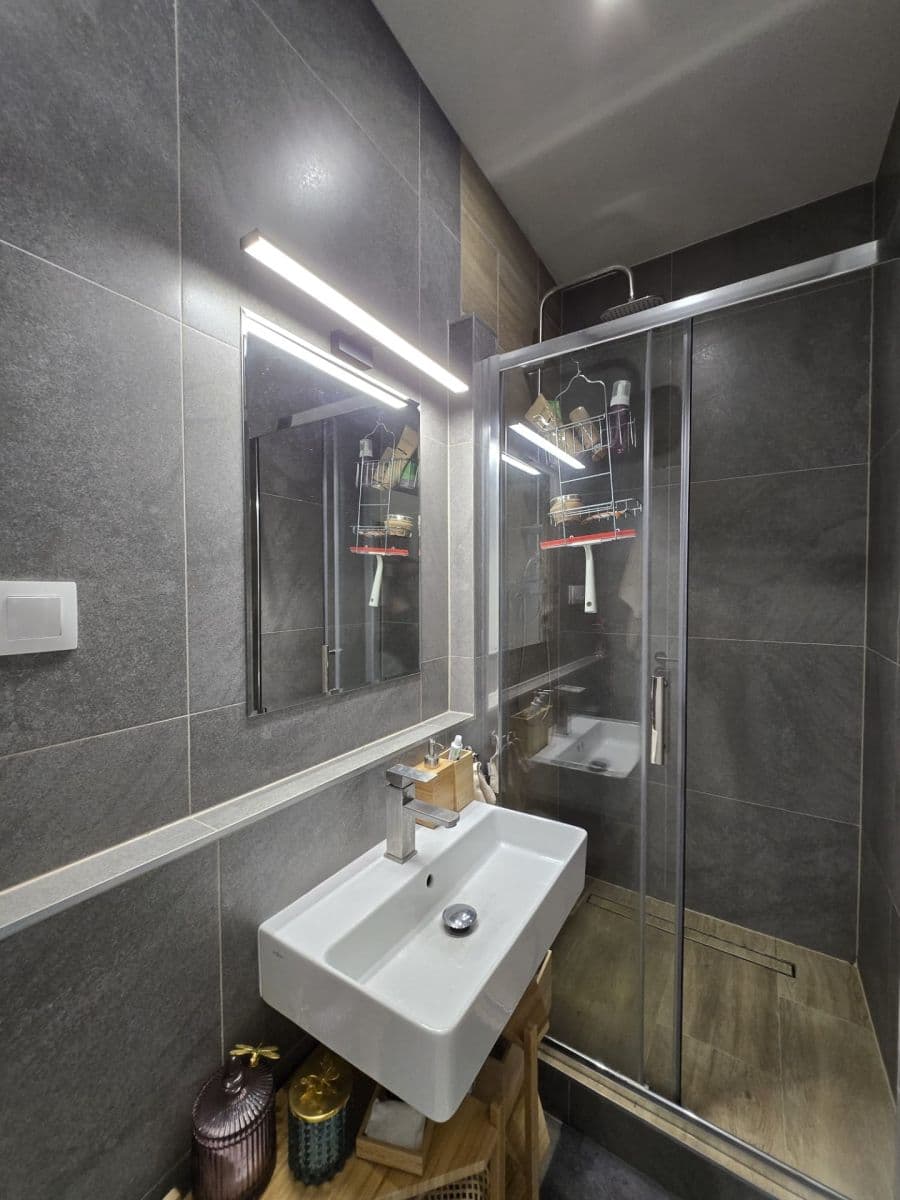 Prenájom bytu 2-izbový 54 m², Pod Kotlaskou, Praha, Praha Prenájom bytu 2-izbový 54 m², Pod Kotlaskou, Praha, Praha