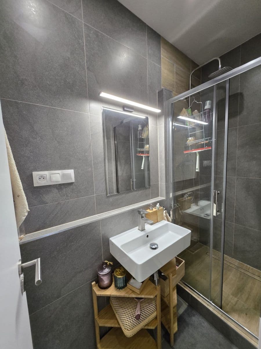 Prenájom bytu 2-izbový 54 m², Pod Kotlaskou, Praha, Praha Prenájom bytu 2-izbový 54 m², Pod Kotlaskou, Praha, Praha
