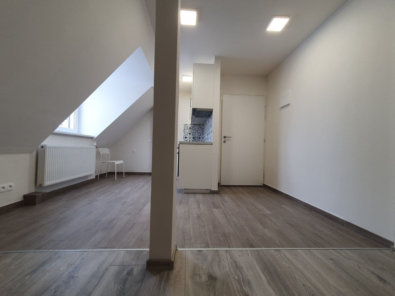 Prenájom bytu 1-izbový 35 m², U Stojanu, Praha, Praha Prenájom bytu 1-izbový 35 m², U Stojanu, Praha, Praha