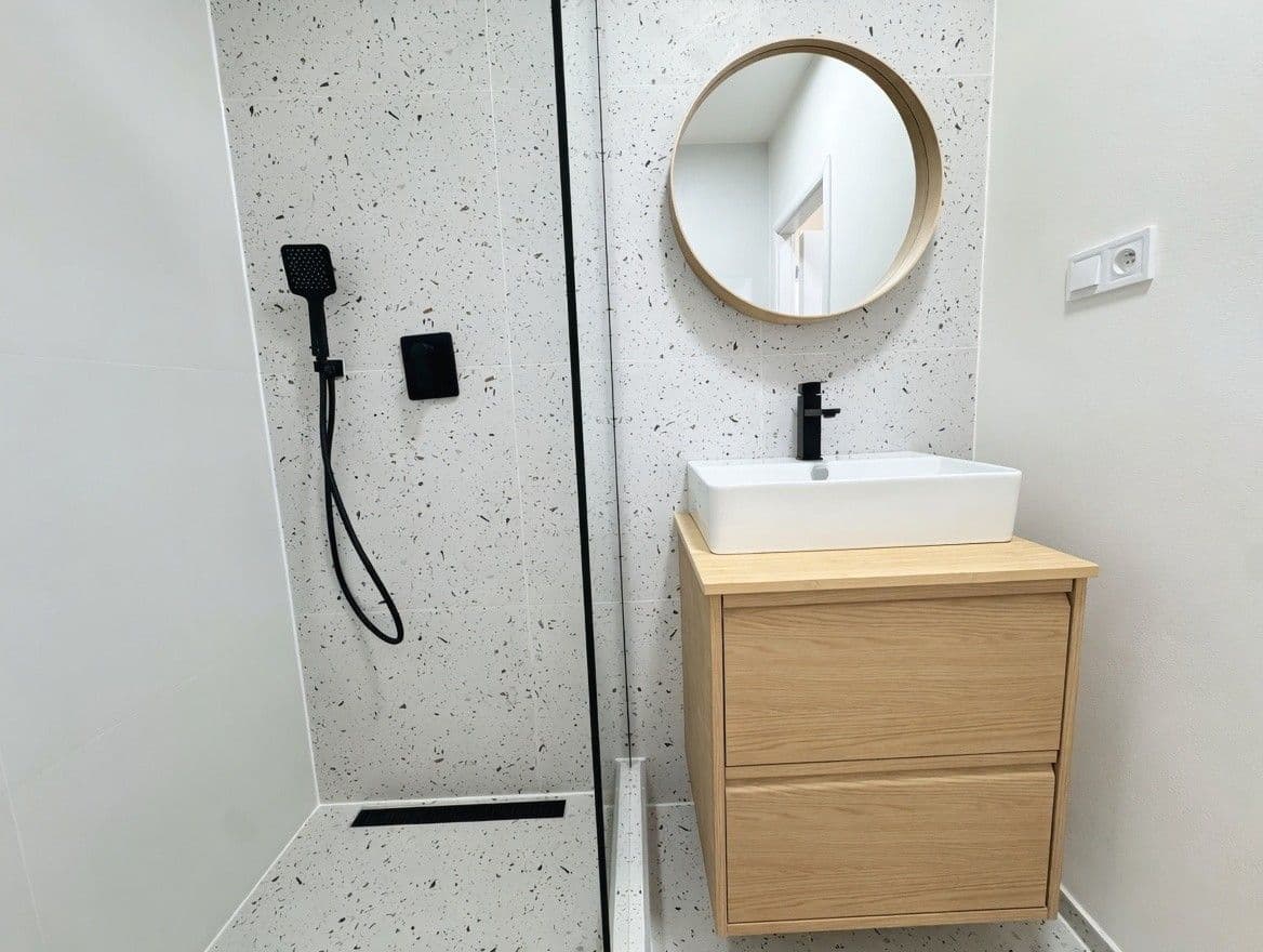Predaj bytu 3-izbový 54 m², K Šafránce, Praha, Praha Predaj bytu 3-izbový 54 m², K Šafránce, Praha, Praha