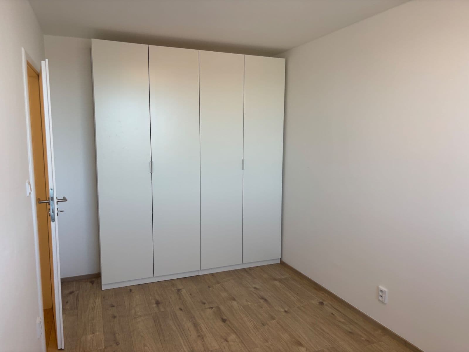 Prenájom bytu 3-izbový 61 m², Rákosníkova, Neveklov, Středočeský kraj Prenájom bytu 3-izbový 61 m², Rákosníkova, Neveklov, Středočeský kraj