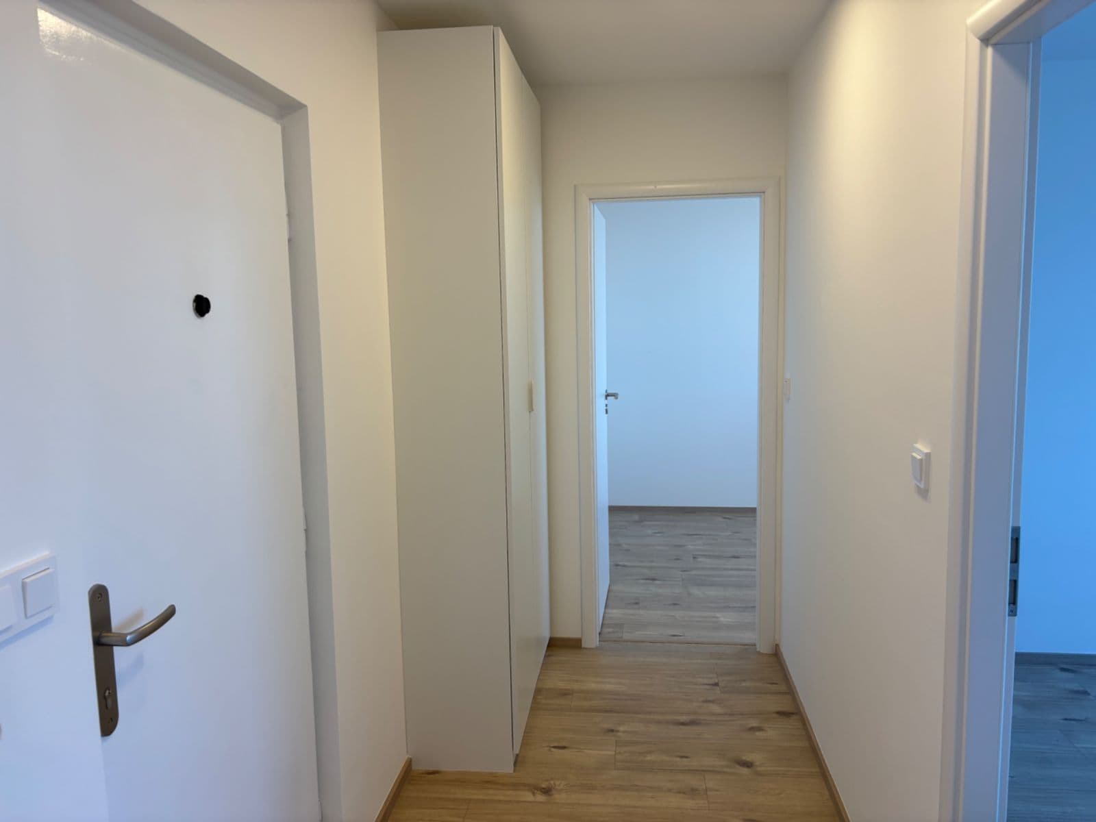 Prenájom bytu 3-izbový 61 m², Rákosníkova, Neveklov, Středočeský kraj Prenájom bytu 3-izbový 61 m², Rákosníkova, Neveklov, Středočeský kraj
