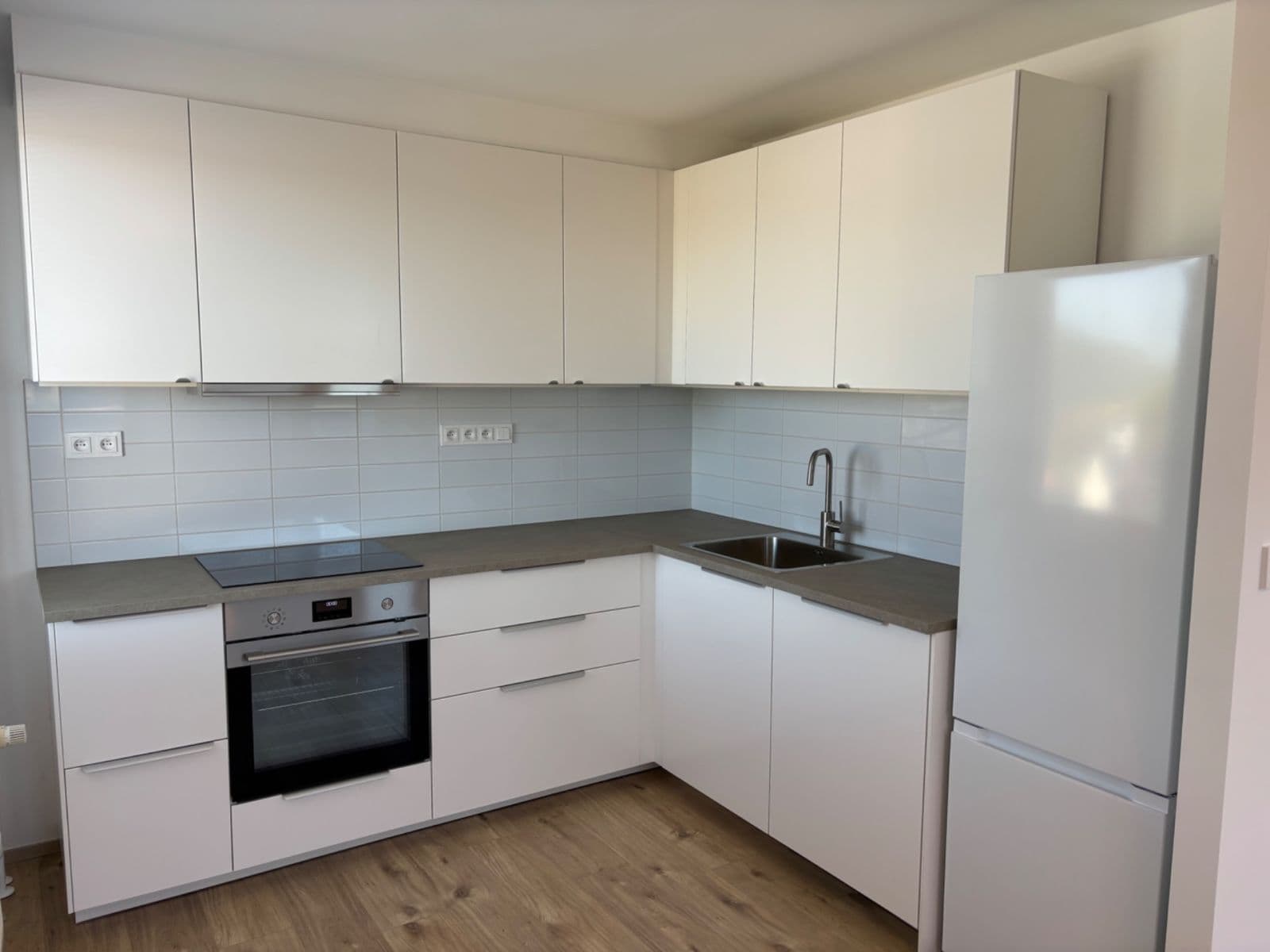 Prenájom bytu 3-izbový 61 m², Rákosníkova, Neveklov, Středočeský kraj Prenájom bytu 3-izbový 61 m², Rákosníkova, Neveklov, Středočeský kraj