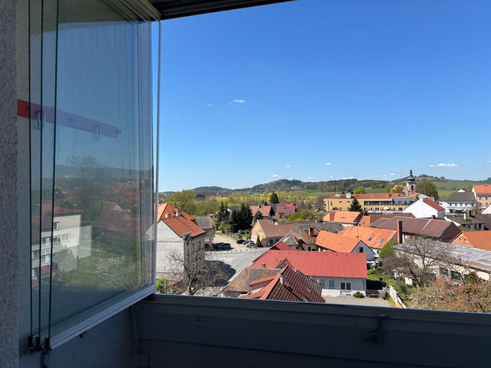 Prenájom bytu 3-izbový 61 m², Rákosníkova, Neveklov, Středočeský kraj Prenájom bytu 3-izbový 61 m², Rákosníkova, Neveklov, Středočeský kraj