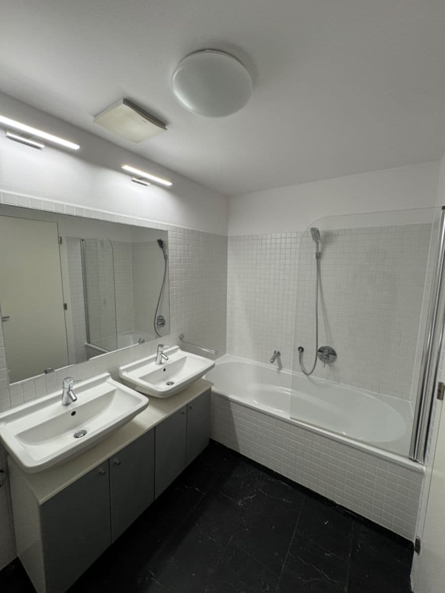 Prenájom bytu 2-izbový 61 m², Paříkova, Praha, Praha Prenájom bytu 2-izbový 61 m², Paříkova, Praha, Praha