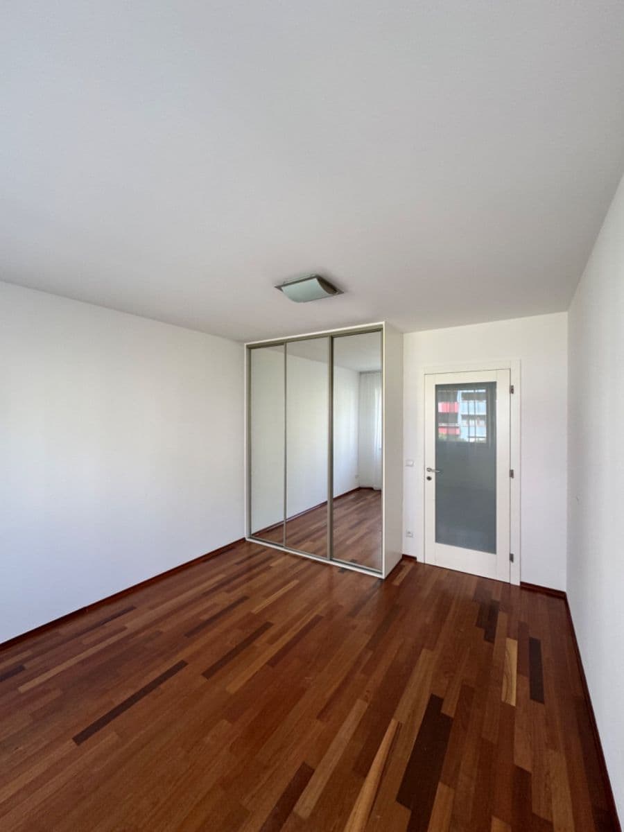 Prenájom bytu 2-izbový 61 m², Paříkova, Praha, Praha Prenájom bytu 2-izbový 61 m², Paříkova, Praha, Praha