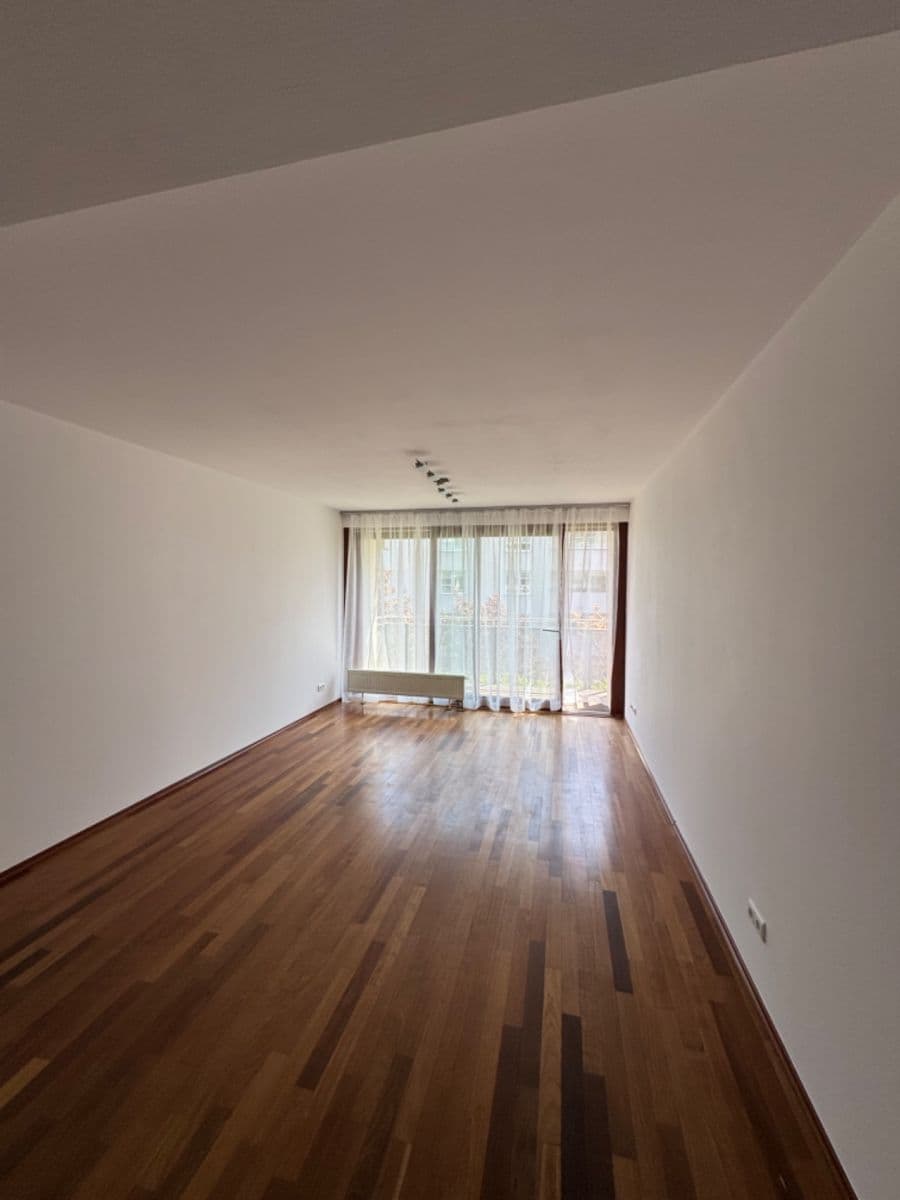 Prenájom bytu 2-izbový 61 m², Paříkova, Praha, Praha Prenájom bytu 2-izbový 61 m², Paříkova, Praha, Praha