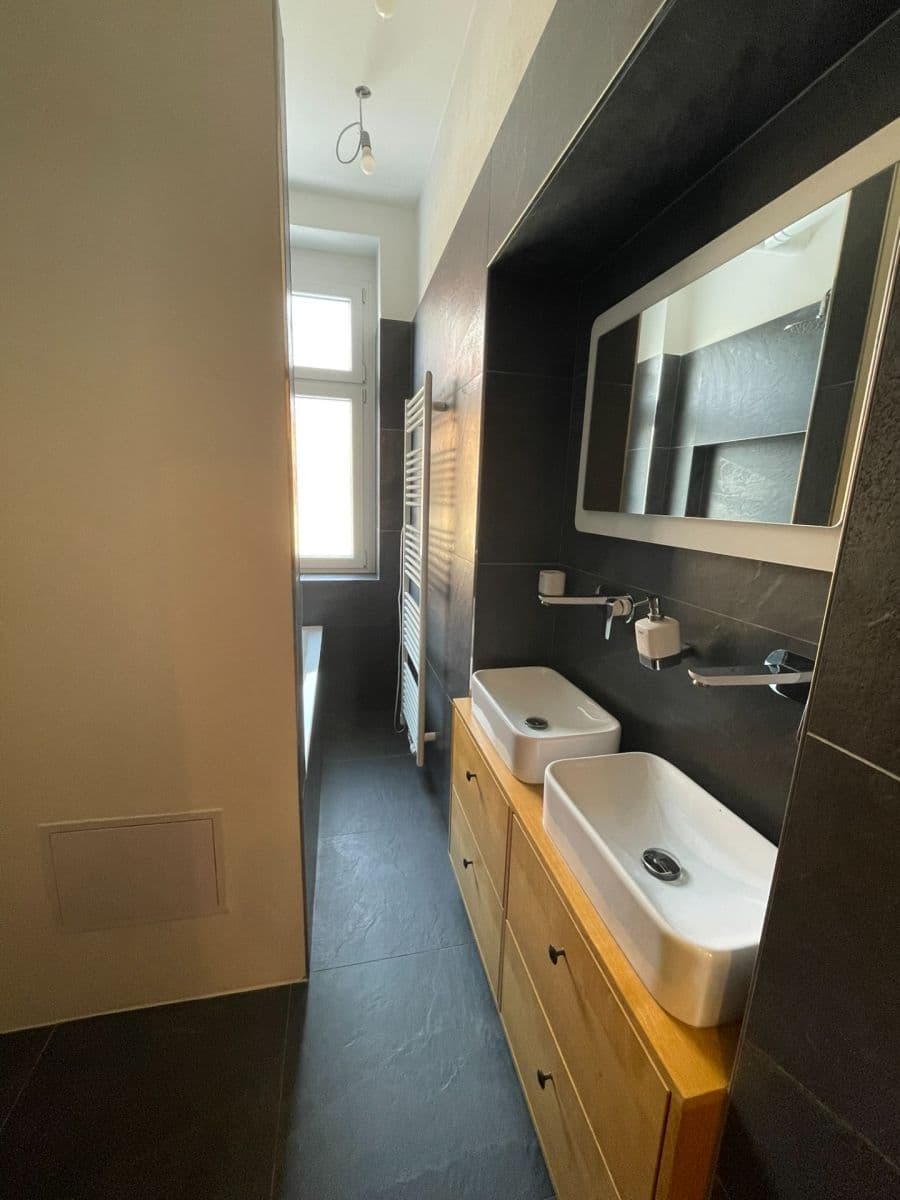 Predaj bytu 2-izbový 69 m², Komenského, Trutnov, Královéhradecký kraj Predaj bytu 2-izbový 69 m², Komenského, Trutnov, Královéhradecký kraj