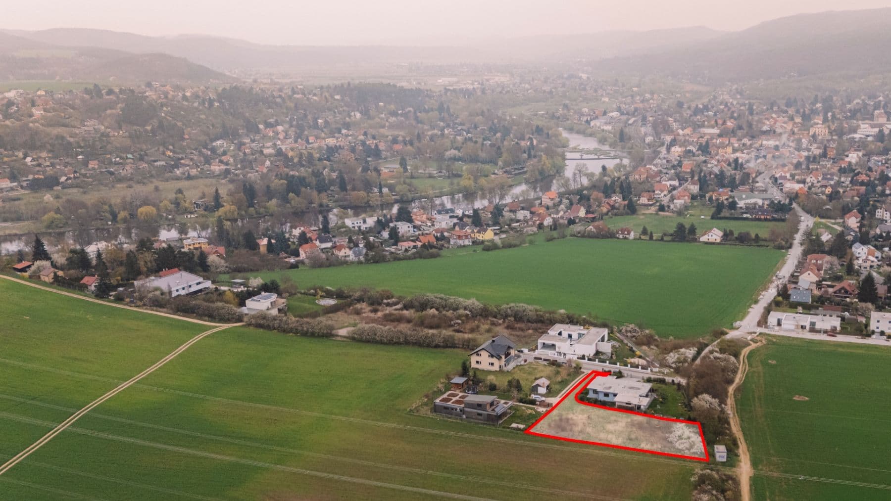 Predaj pozemku 1.594 m², Pod Vrážkou, Řevnice, Středočeský kraj Predaj pozemku 1.594 m², Pod Vrážkou, Řevnice, Středočeský kraj