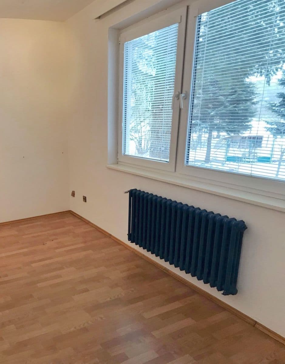 Prenájom bytu 6-izbový 125 m², V Souhradí, Řevnice, Středočeský kraj Prenájom bytu 6-izbový 125 m², V Souhradí, Řevnice, Středočeský kraj