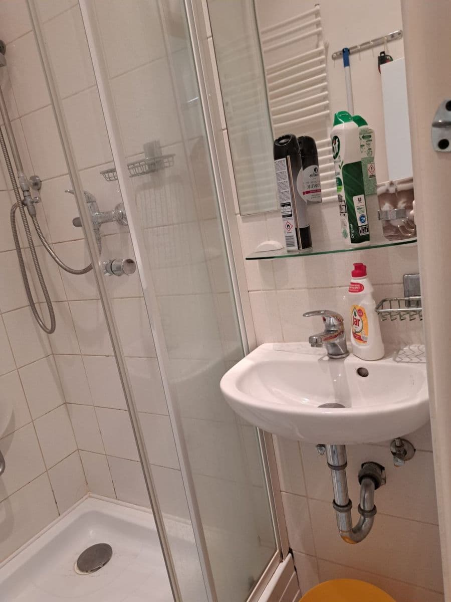Predaj bytu 3-izbový 69 m², Kobyliské náměstí, Praha, Praha Predaj bytu 3-izbový 69 m², Kobyliské náměstí, Praha, Praha