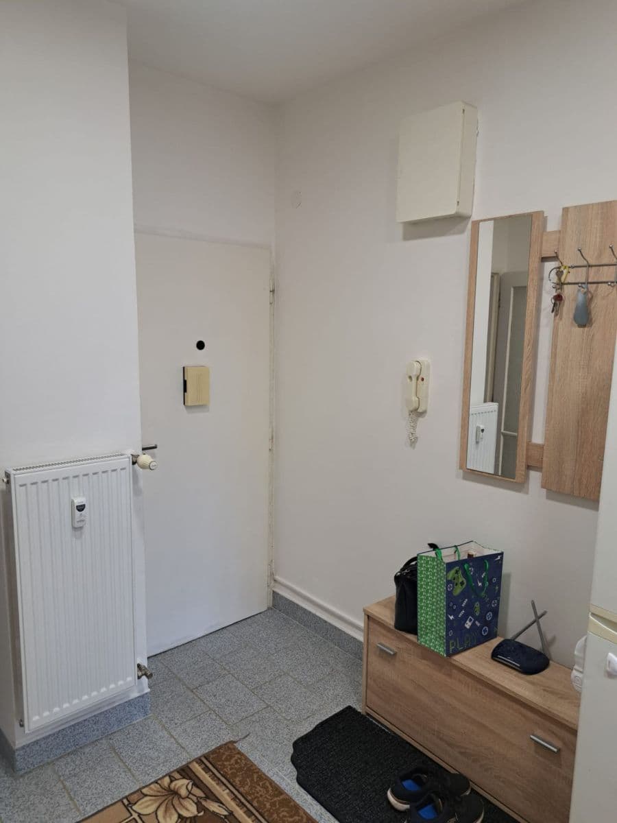 Predaj bytu 3-izbový 69 m², Kobyliské náměstí, Praha, Praha Predaj bytu 3-izbový 69 m², Kobyliské náměstí, Praha, Praha