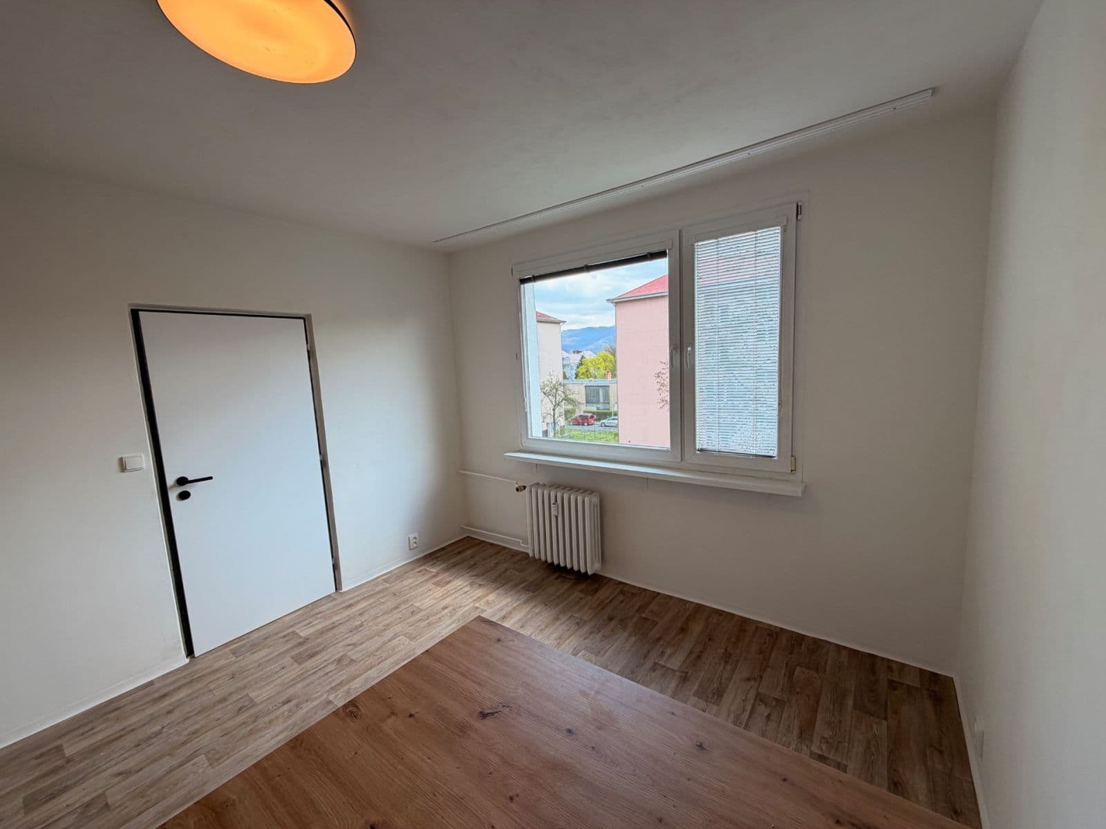 Prenájom bytu 1-izbový 34 m², Železná, Ústí nad Labem, Ústecký kraj Prenájom bytu 1-izbový 34 m², Železná, Ústí nad Labem, Ústecký kraj