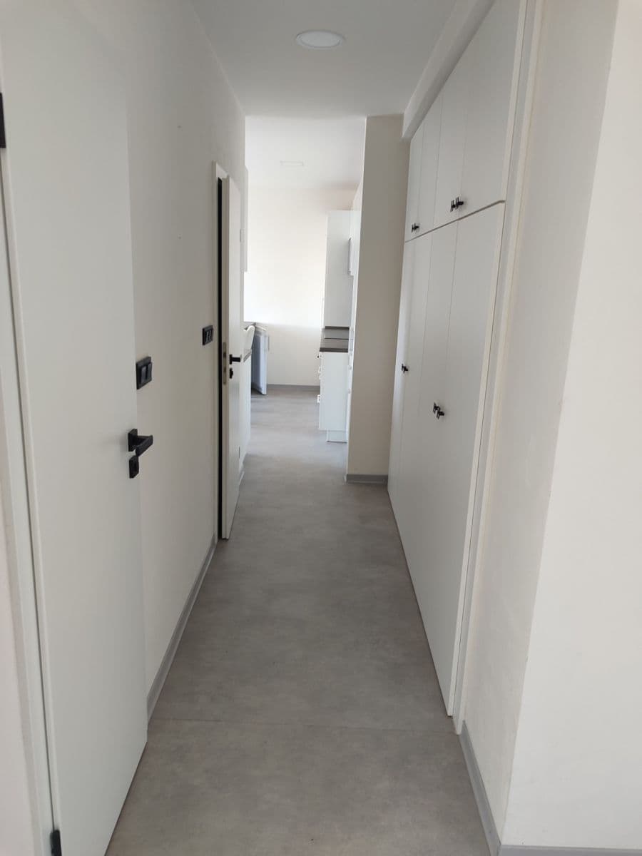 Prenájom bytu 3-izbový 50 m², Pod Záhorskem, Plzeň, Plzeňský kraj Prenájom bytu 3-izbový 50 m², Pod Záhorskem, Plzeň, Plzeňský kraj