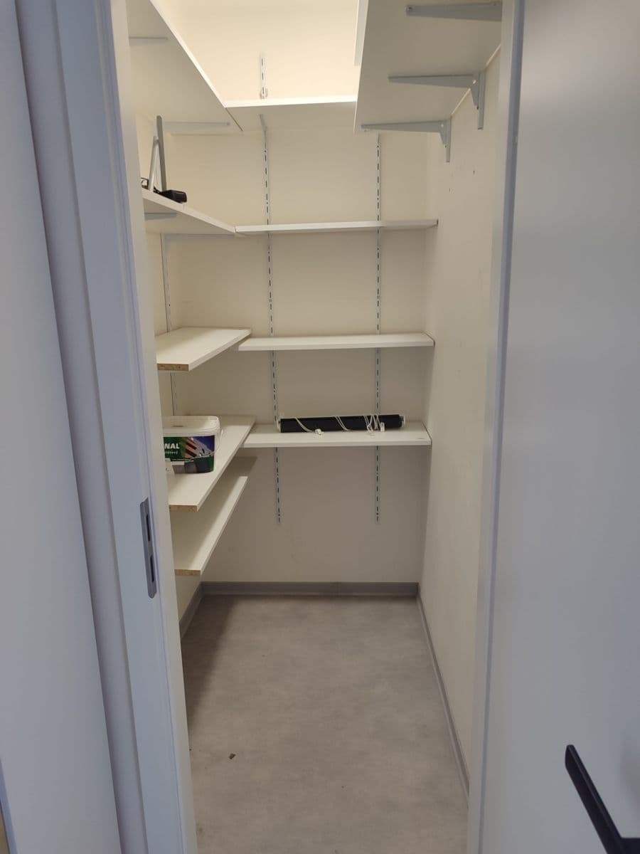 Prenájom bytu 3-izbový 50 m², Pod Záhorskem, Plzeň, Plzeňský kraj Prenájom bytu 3-izbový 50 m², Pod Záhorskem, Plzeň, Plzeňský kraj