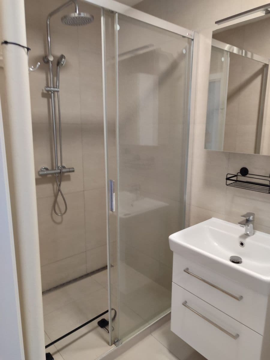 Prenájom bytu 3-izbový 50 m², Pod Záhorskem, Plzeň, Plzeňský kraj Prenájom bytu 3-izbový 50 m², Pod Záhorskem, Plzeň, Plzeňský kraj