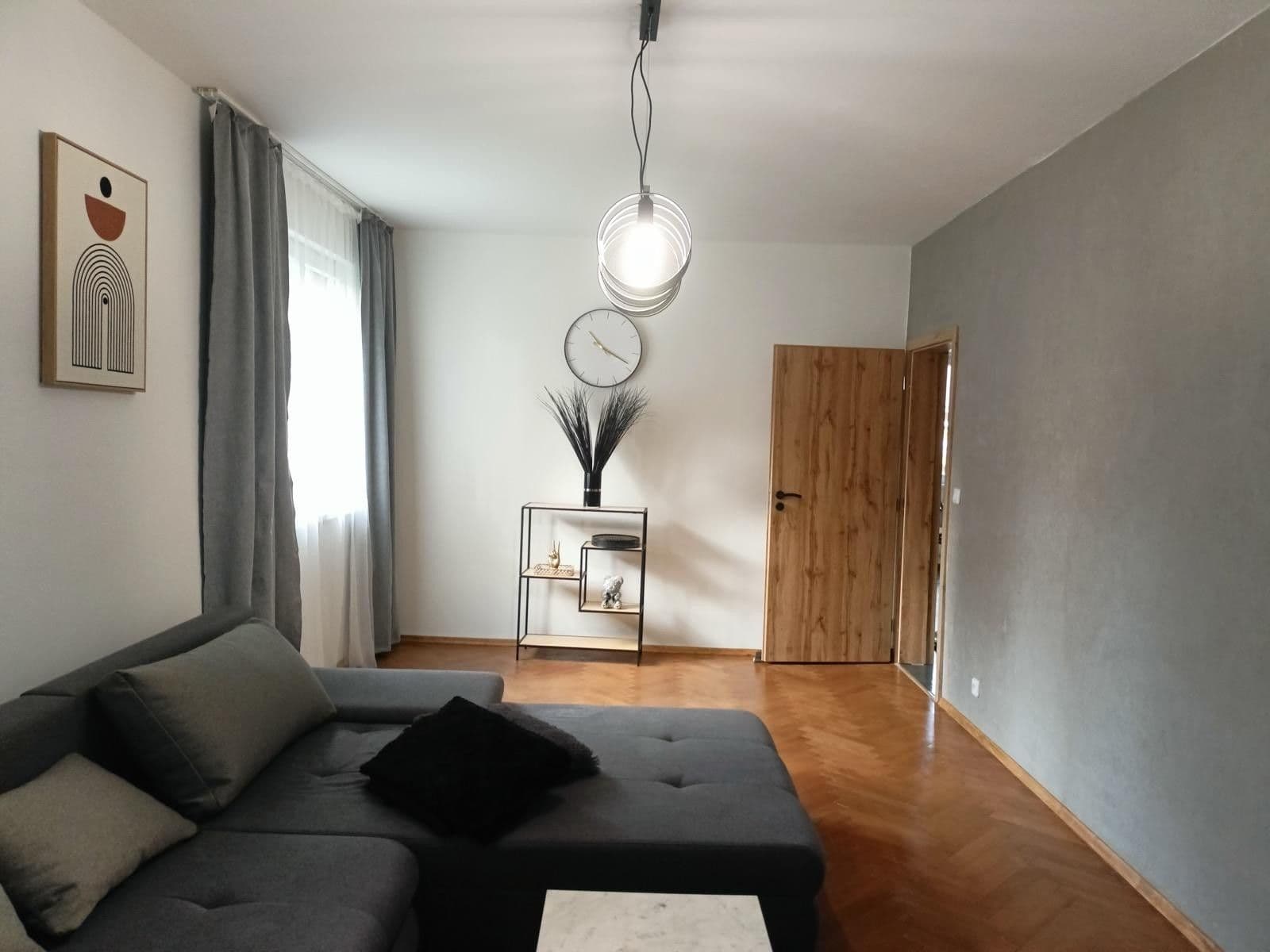 Predaj bytu 2-izbový 56 m², Karlovy Vary, Karlovarský kraj Predaj bytu 2-izbový 56 m², Karlovy Vary, Karlovarský kraj