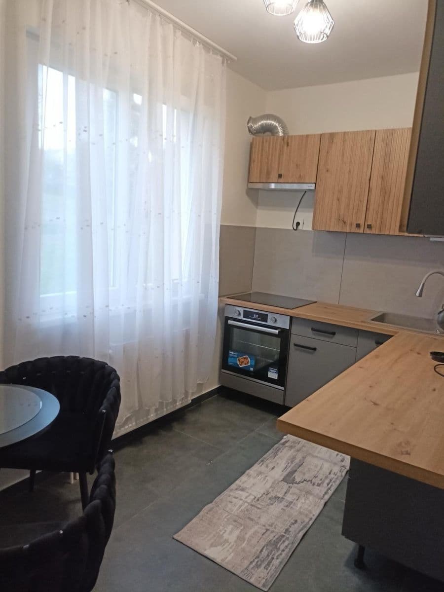 Predaj bytu 2-izbový 56 m², Karlovy Vary, Karlovarský kraj Predaj bytu 2-izbový 56 m², Karlovy Vary, Karlovarský kraj