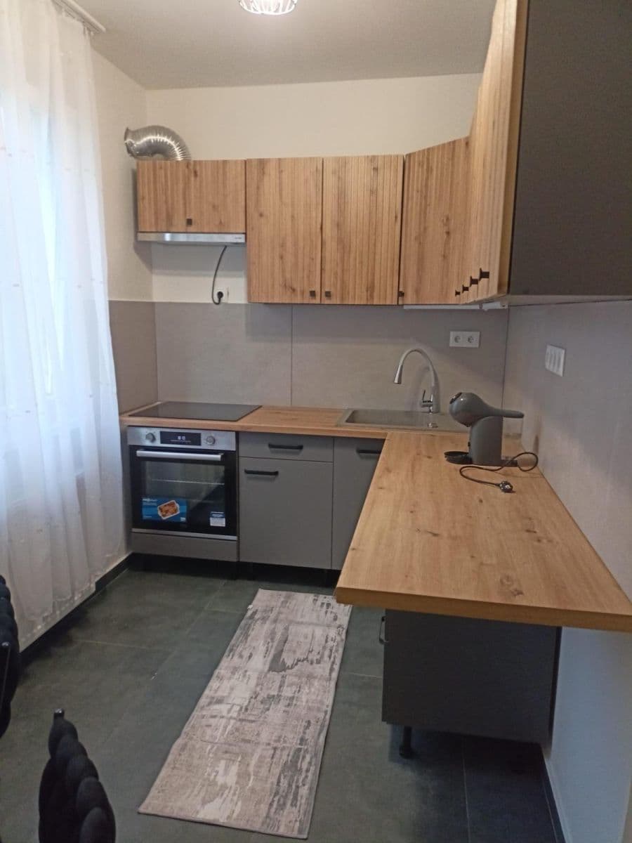 Predaj bytu 2-izbový 56 m², Karlovy Vary, Karlovarský kraj Predaj bytu 2-izbový 56 m², Karlovy Vary, Karlovarský kraj