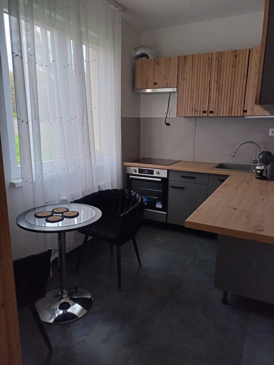 Predaj bytu 2-izbový 56 m², Karlovy Vary, Karlovarský kraj Predaj bytu 2-izbový 56 m², Karlovy Vary, Karlovarský kraj