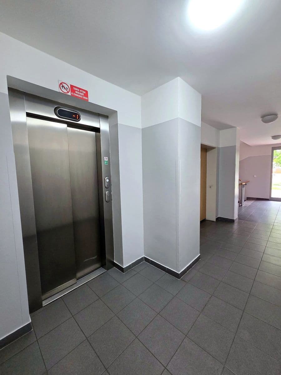 Predaj bytu 1-izbový 59 m², Pískařská, Praha, Praha Predaj bytu 1-izbový 59 m², Pískařská, Praha, Praha