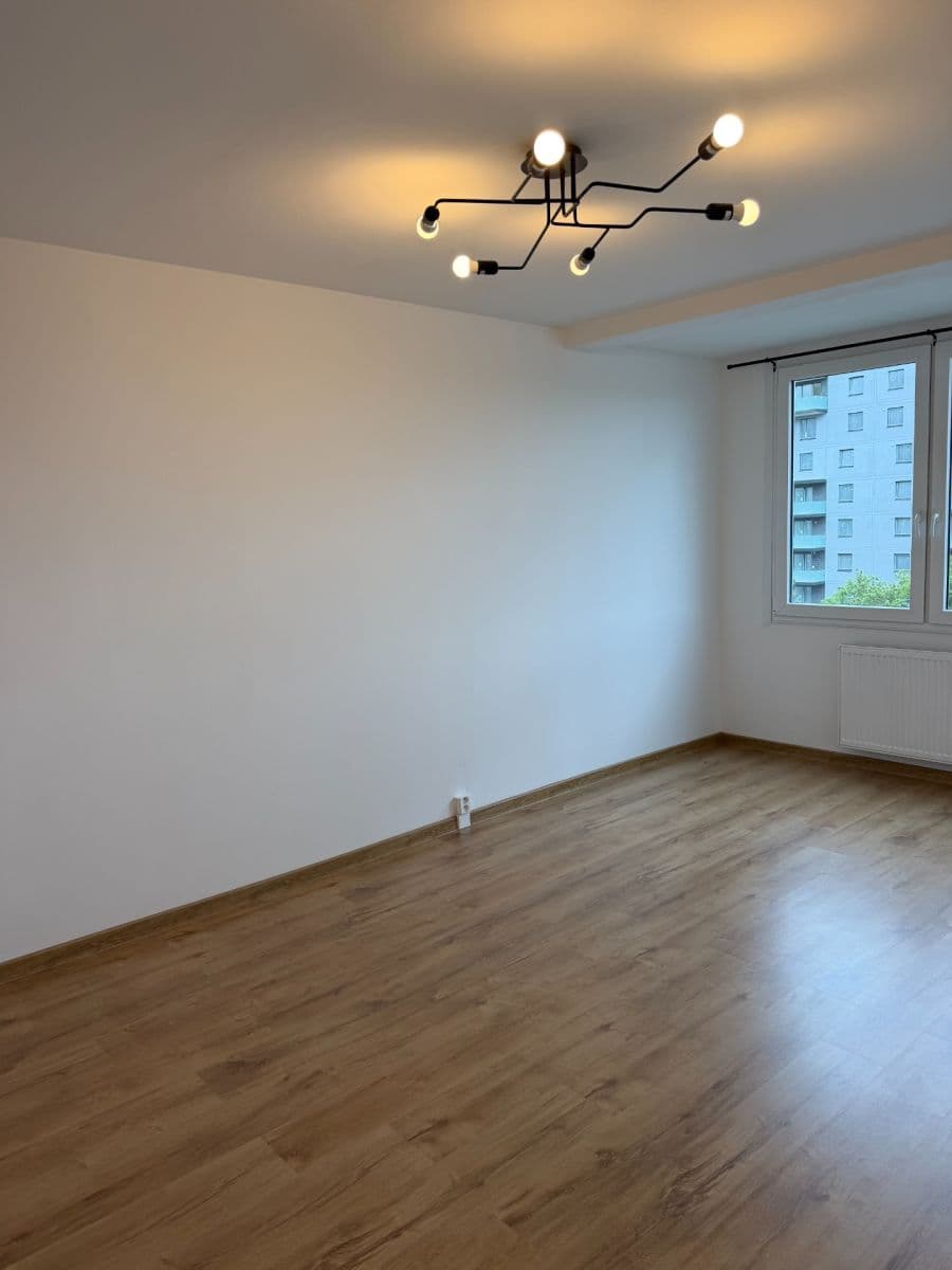Prenájom bytu 2-izbový 44 m², Prosecká, Praha, Praha Prenájom bytu 2-izbový 44 m², Prosecká, Praha, Praha