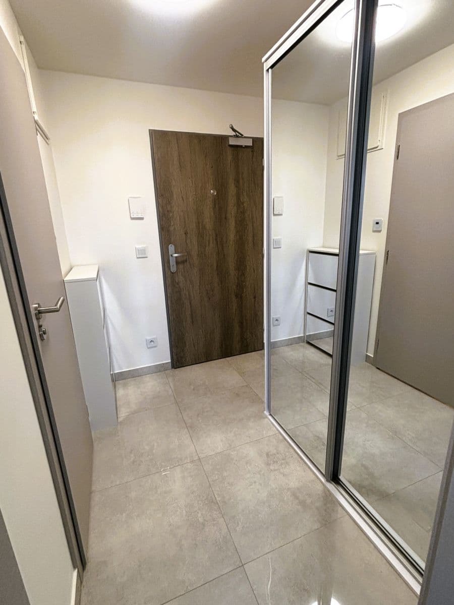Prenájom bytu 1-izbový 36 m², Arnošta Staňka, Praha, Praha Prenájom bytu 1-izbový 36 m², Arnošta Staňka, Praha, Praha