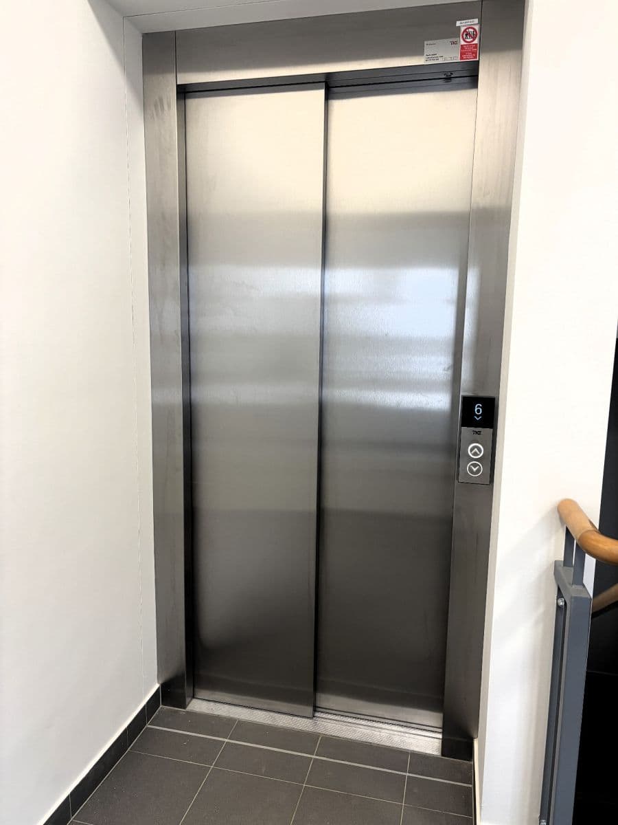 Prenájom bytu 1-izbový 36 m², Arnošta Staňka, Praha, Praha Prenájom bytu 1-izbový 36 m², Arnošta Staňka, Praha, Praha