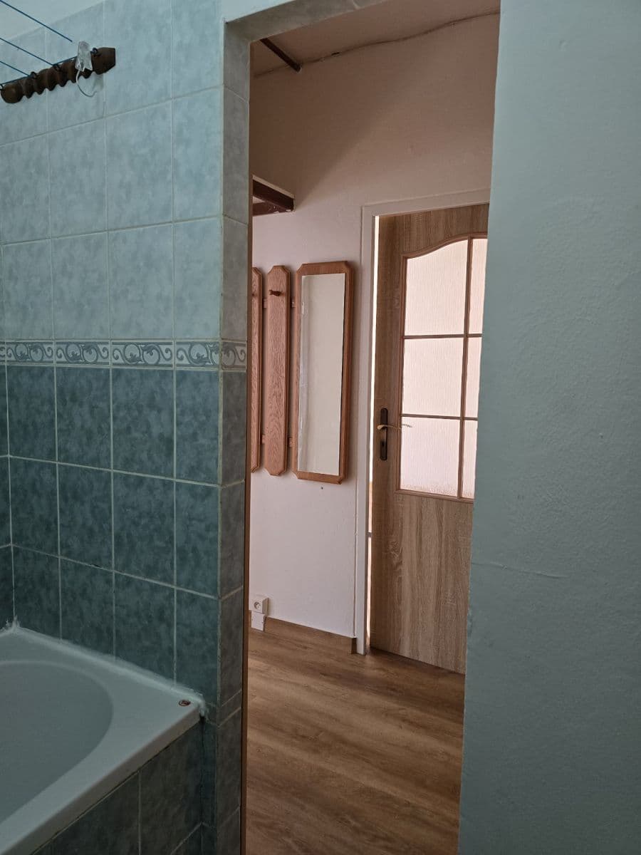 Prenájom bytu 2-izbový 36 m², Beethovenova, Frýdek-Místek, Moravskoslezský kraj Prenájom bytu 2-izbový 36 m², Beethovenova, Frýdek-Místek, Moravskoslezský kraj