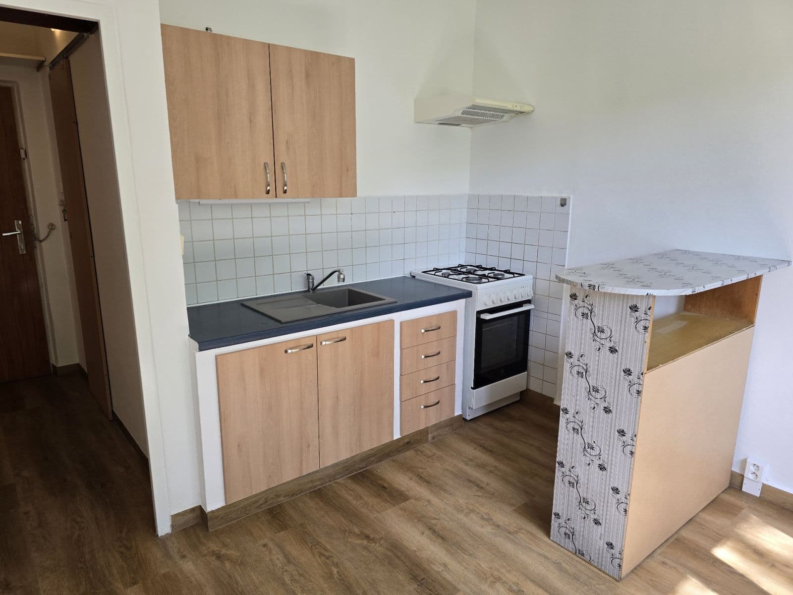 Prenájom bytu 2-izbový 36 m², Beethovenova, Frýdek-Místek, Moravskoslezský kraj Prenájom bytu 2-izbový 36 m², Beethovenova, Frýdek-Místek, Moravskoslezský kraj