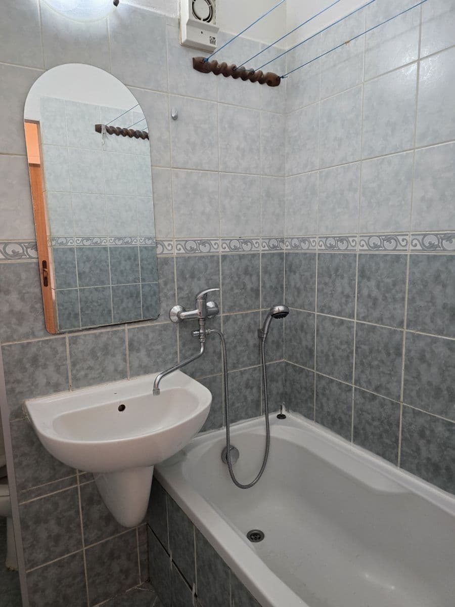 Prenájom bytu 2-izbový 36 m², Beethovenova, Frýdek-Místek, Moravskoslezský kraj Prenájom bytu 2-izbový 36 m², Beethovenova, Frýdek-Místek, Moravskoslezský kraj
