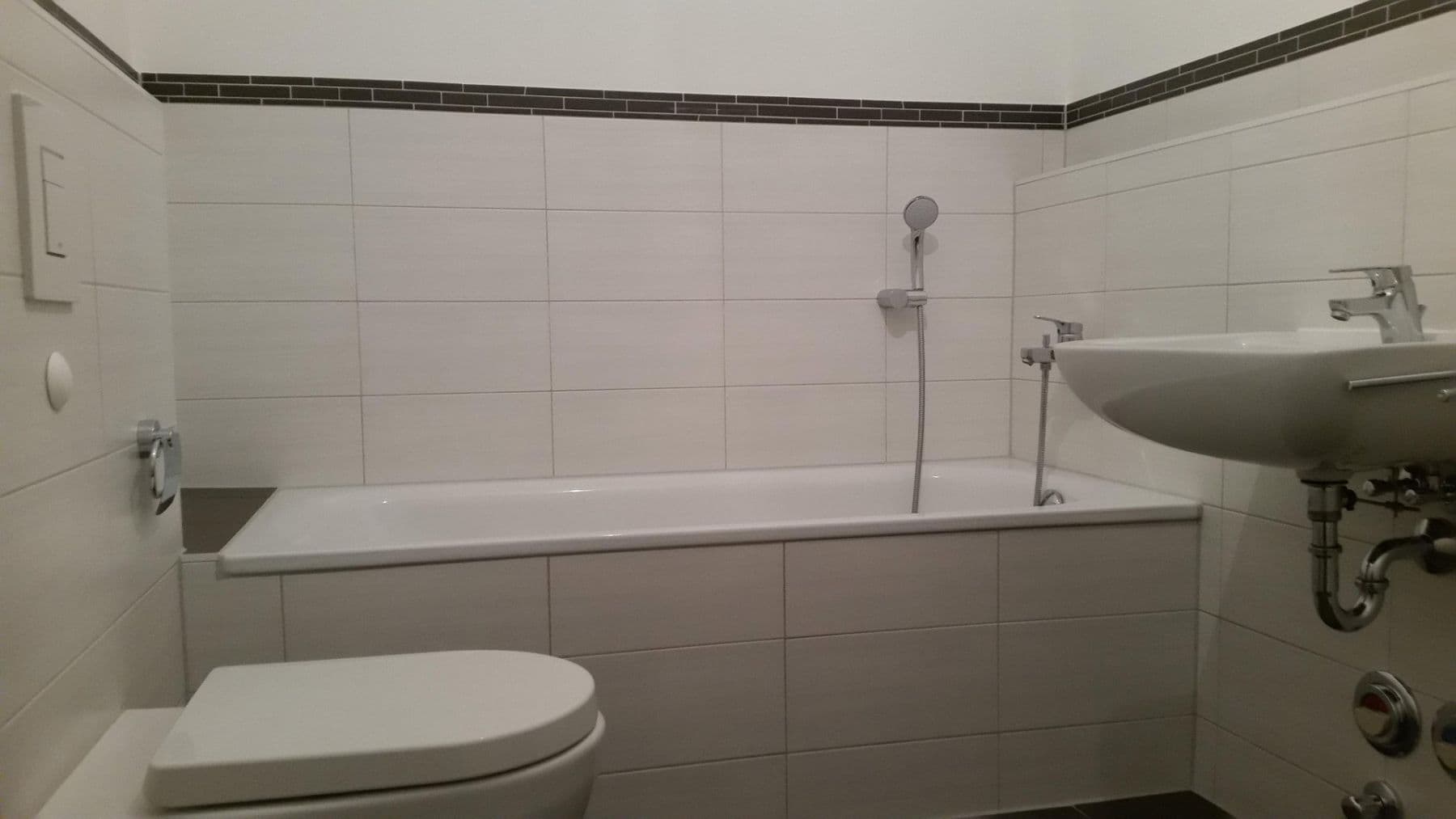 Prenájom bytu 3-izbový 87 m², Etzenhausener Str. 10, Dachau, Bavorsko Prenájom bytu 3-izbový 87 m², Etzenhausener Str. 10, Dachau, Bavorsko