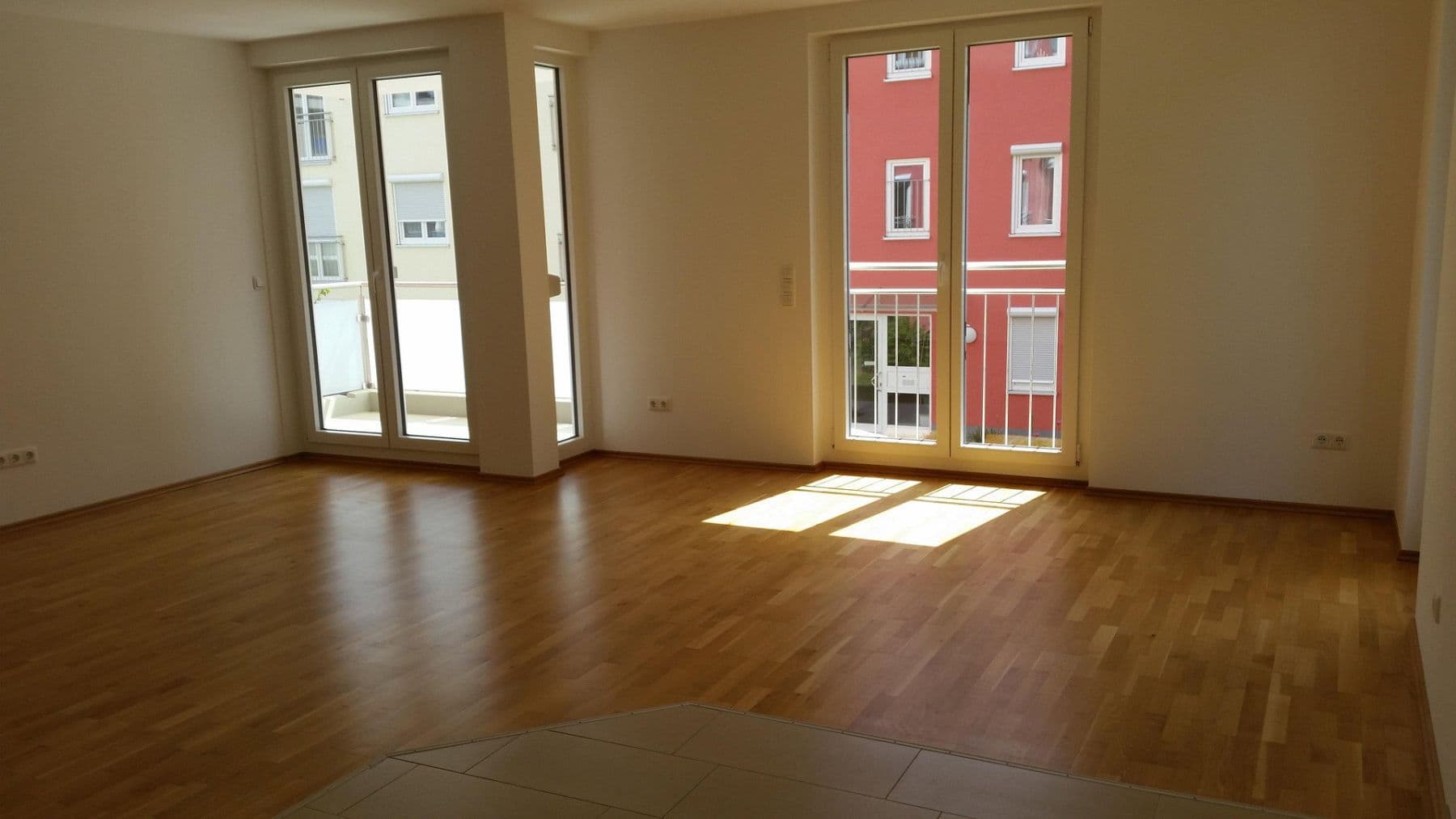 Prenájom bytu 3-izbový 87 m², Etzenhausener Str. 10, Dachau, Bavorsko Prenájom bytu 3-izbový 87 m², Etzenhausener Str. 10, Dachau, Bavorsko