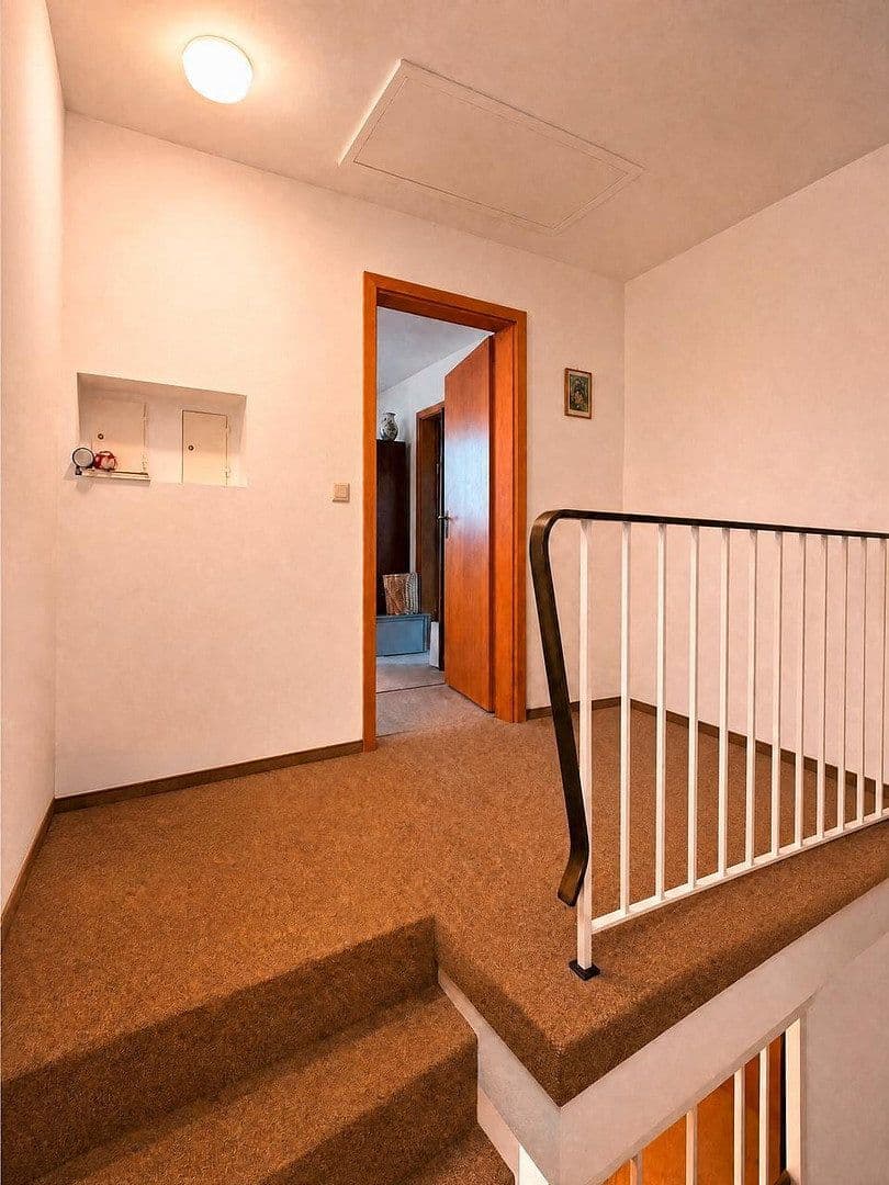 Predaj domu 153 m², pozemek 620 m², Rothenburg ob der Tauber, Bavorsko Predaj domu 153 m², pozemek 620 m², Rothenburg ob der Tauber, Bavorsko