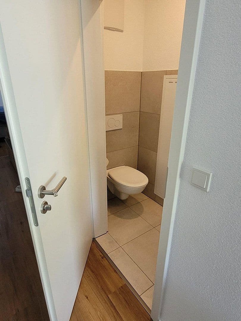 Prenájom bytu 3-izbový 106 m², Kandern, Bádensko-Wurttembersko Prenájom bytu 3-izbový 106 m², Kandern, Bádensko-Wurttembersko