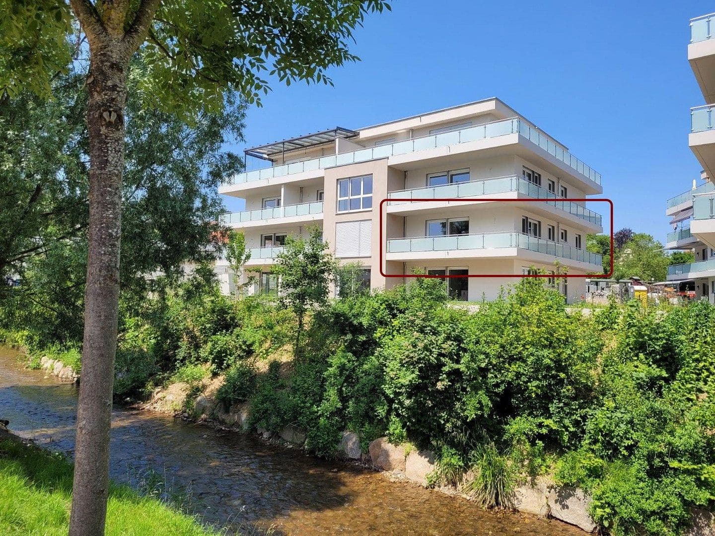 Prenájom bytu 3-izbový 106 m², Kandern, Bádensko-Wurttembersko Prenájom bytu 3-izbový 106 m², Kandern, Bádensko-Wurttembersko