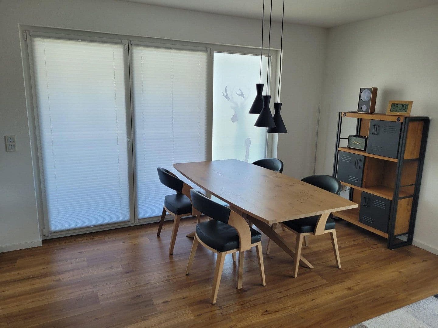 Prenájom bytu 3-izbový 106 m², Kandern, Bádensko-Wurttembersko Prenájom bytu 3-izbový 106 m², Kandern, Bádensko-Wurttembersko