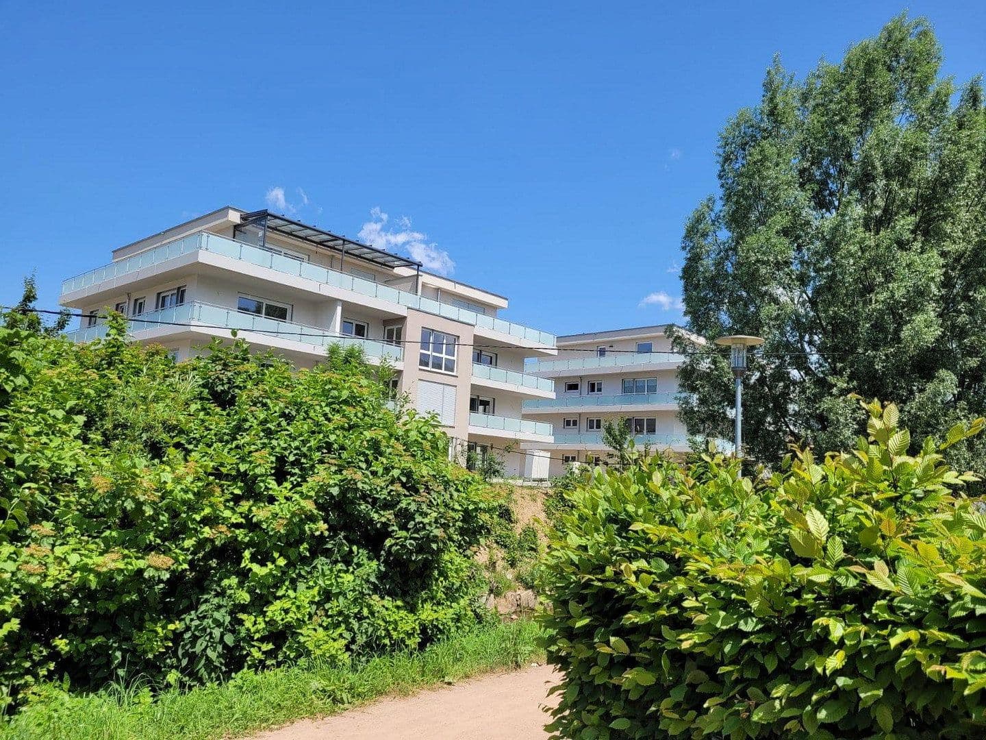 Prenájom bytu 3-izbový 106 m², Kandern, Bádensko-Wurttembersko Prenájom bytu 3-izbový 106 m², Kandern, Bádensko-Wurttembersko