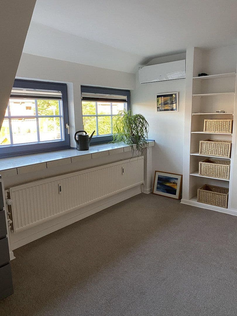 Predaj domu 208 m², pozemek 585 m², Hannover, Dolné Sasko Predaj domu 208 m², pozemek 585 m², Hannover, Dolné Sasko