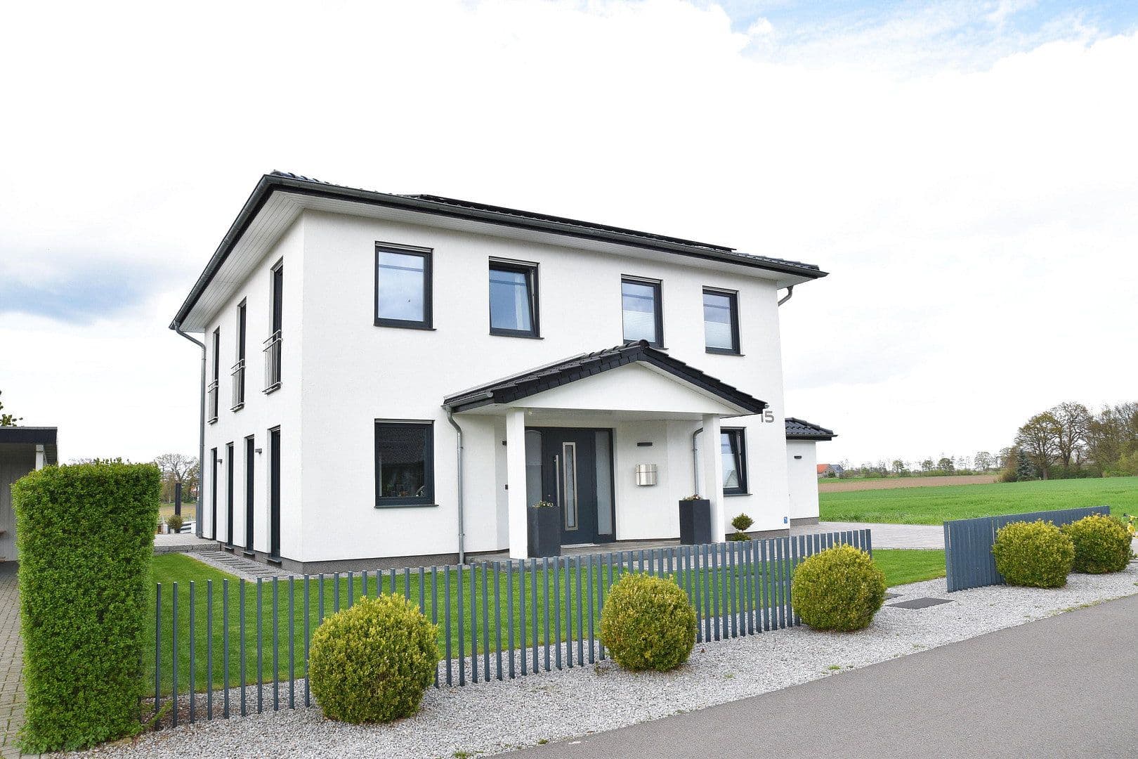 Predaj domu 171 m², pozemek 1.322 m², Wacholderweg 15, Espelkamp, Severné Porýnie - Westfálsko Predaj domu 171 m², pozemek 1.322 m², Wacholderweg 15, Espelkamp, Severné Porýnie - Westfálsko